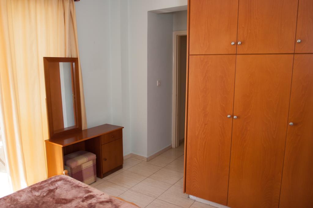 Kyriakos Court Hotel Paphos Room photo