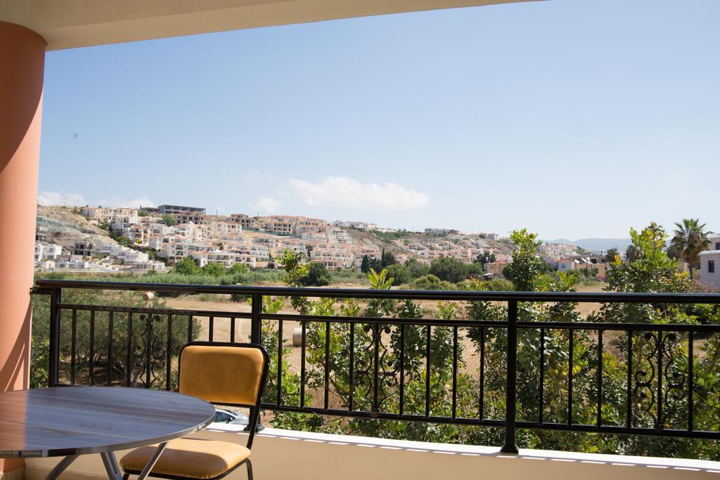 Kyriakos Court Hotel Paphos Room photo